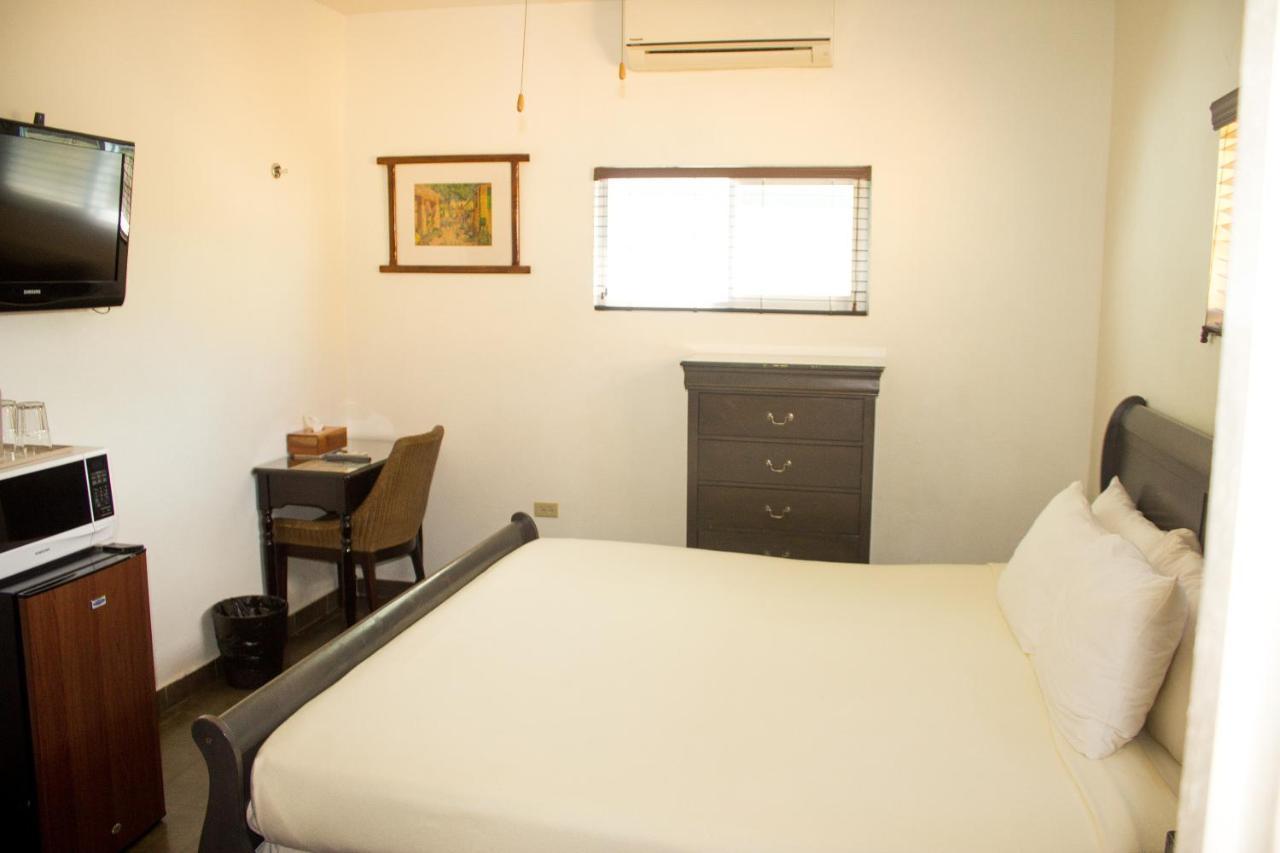 Altamont West Hotel Бухта Монтего Экстерьер фото