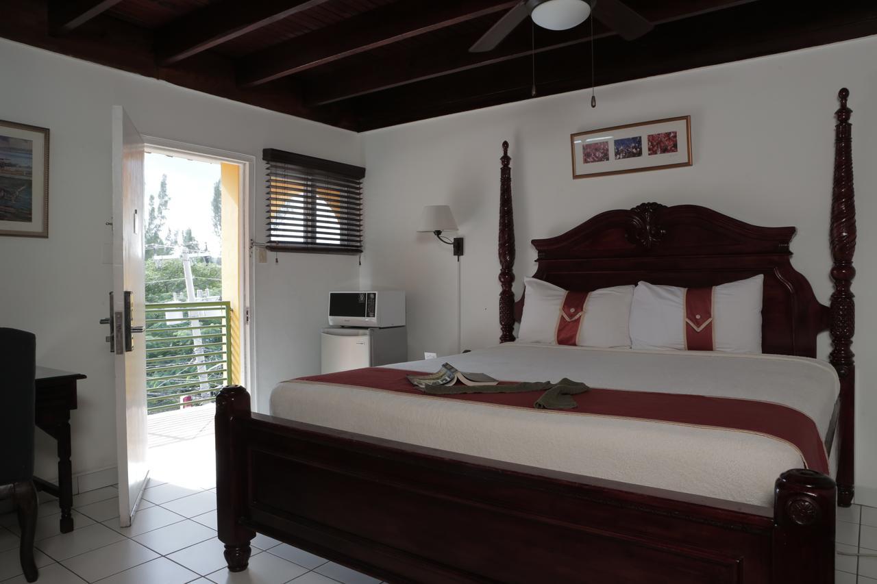 Altamont West Hotel Бухта Монтего Экстерьер фото