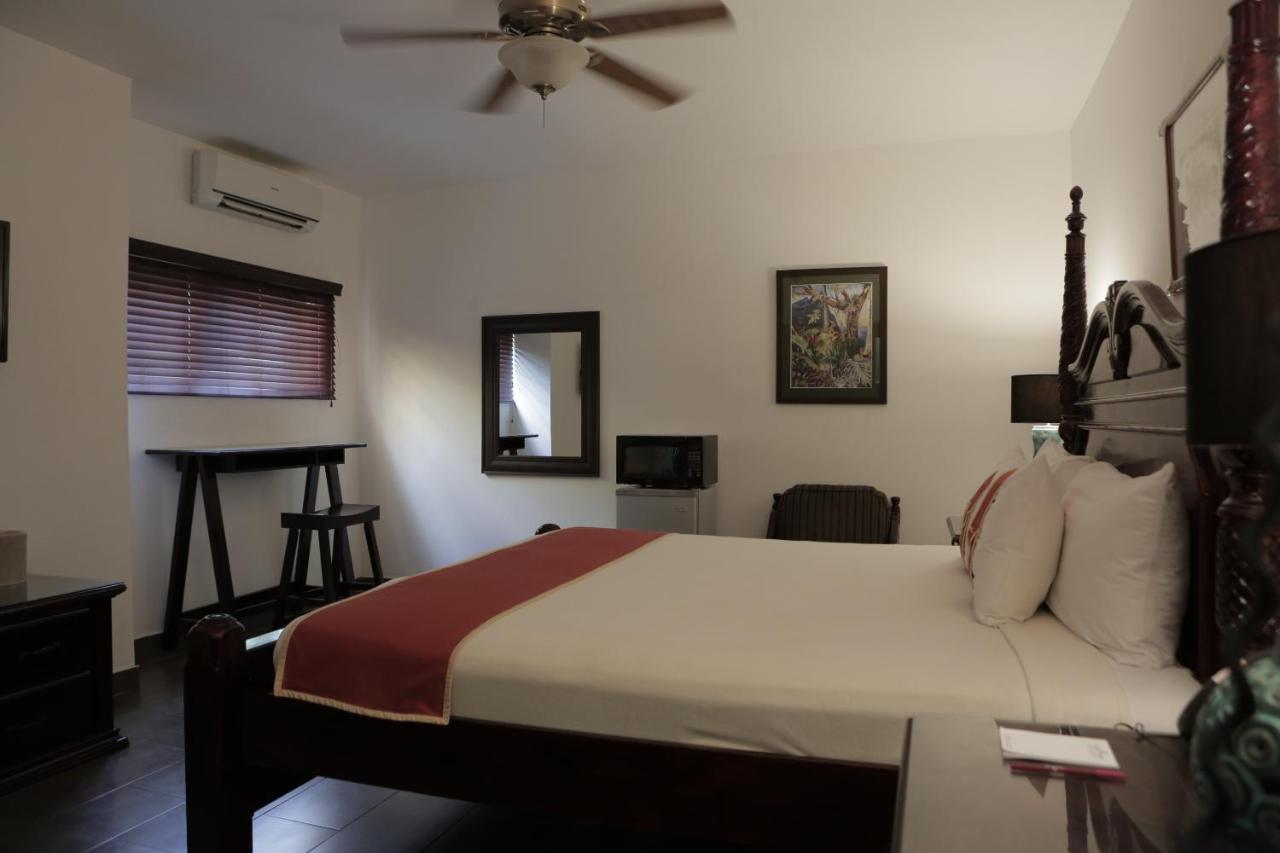 Altamont West Hotel Бухта Монтего Экстерьер фото