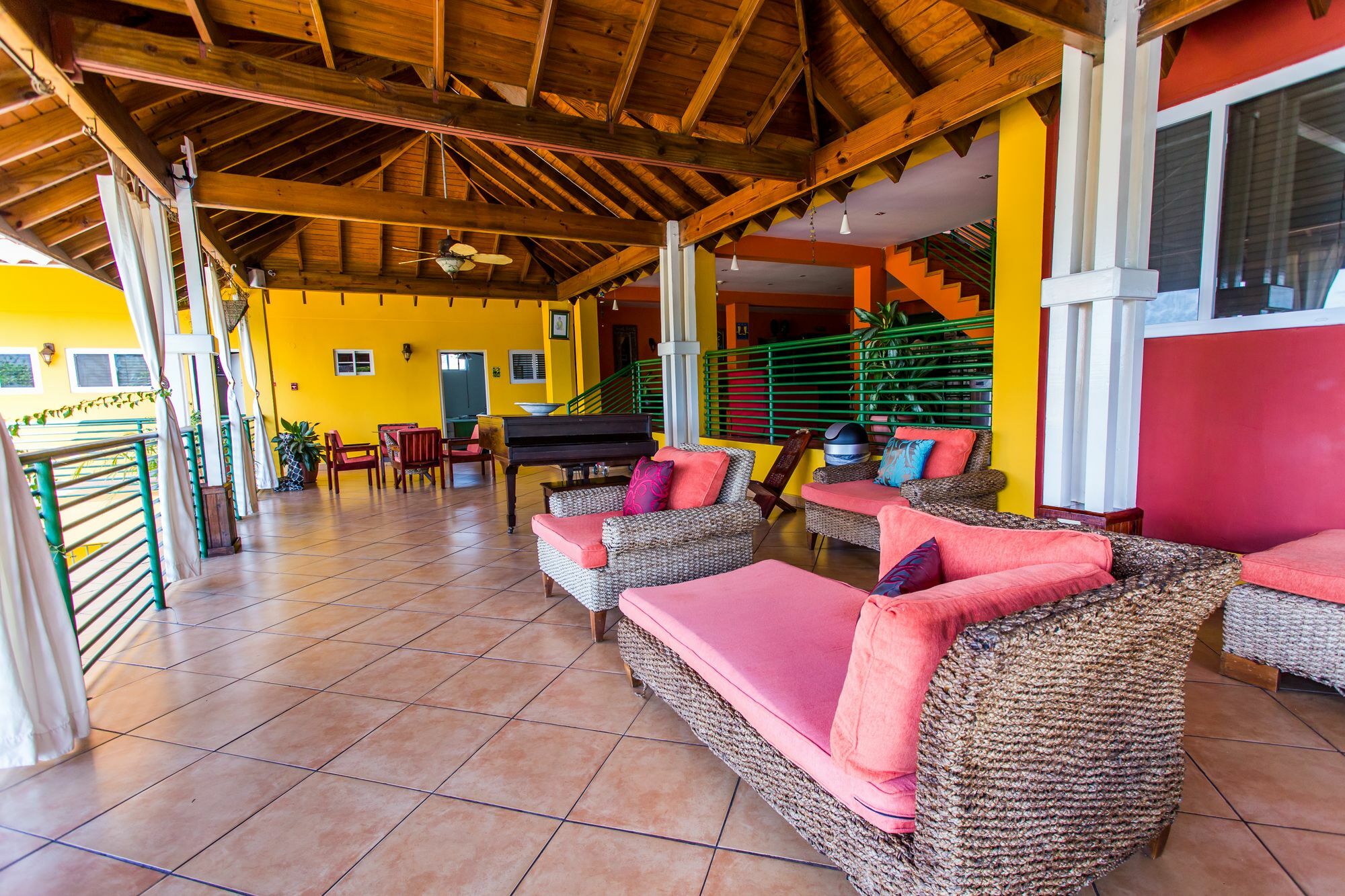 Altamont West Hotel Бухта Монтего Экстерьер фото